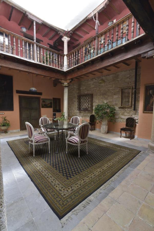 אובדה Casa Palacio El Caballero De Malta מראה חיצוני תמונה
